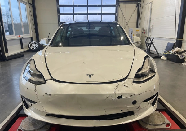 Tesla Model 3 cena 119900 przebieg: 72436, rok produkcji 2020 z Poniec małe 172